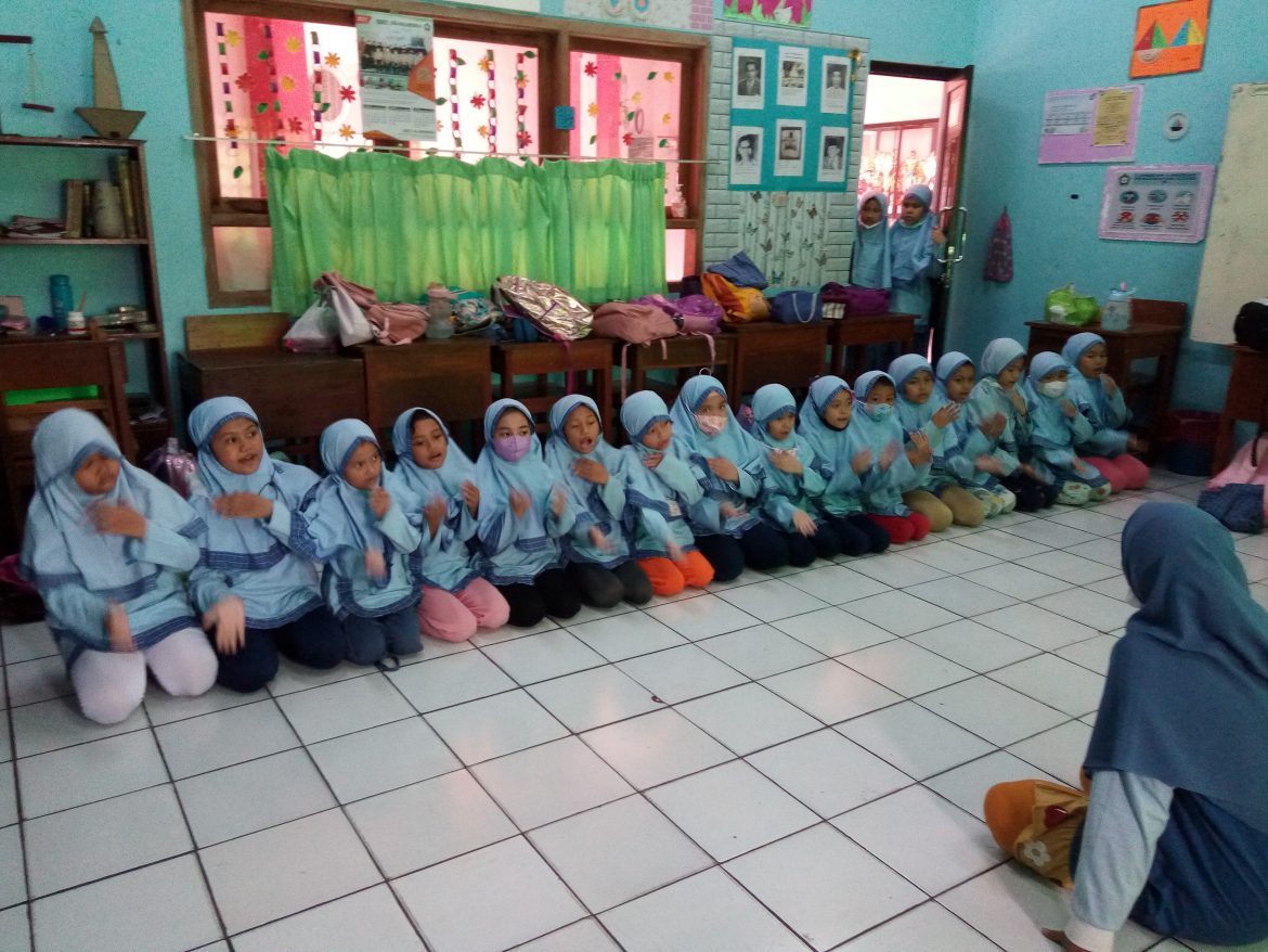 Ekskul Menari SDIT Al-Hambra