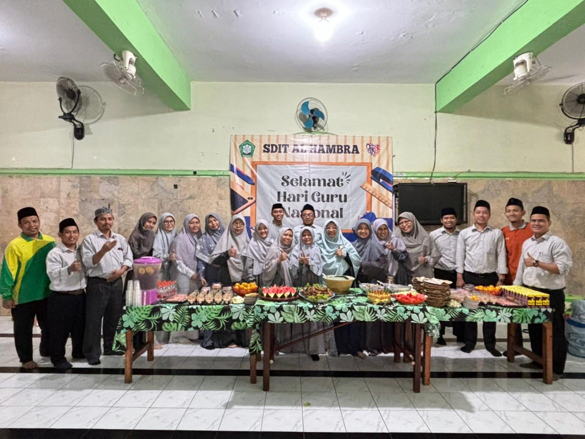 Peringatan Hari Guru SDIT Al-Hambra 2023